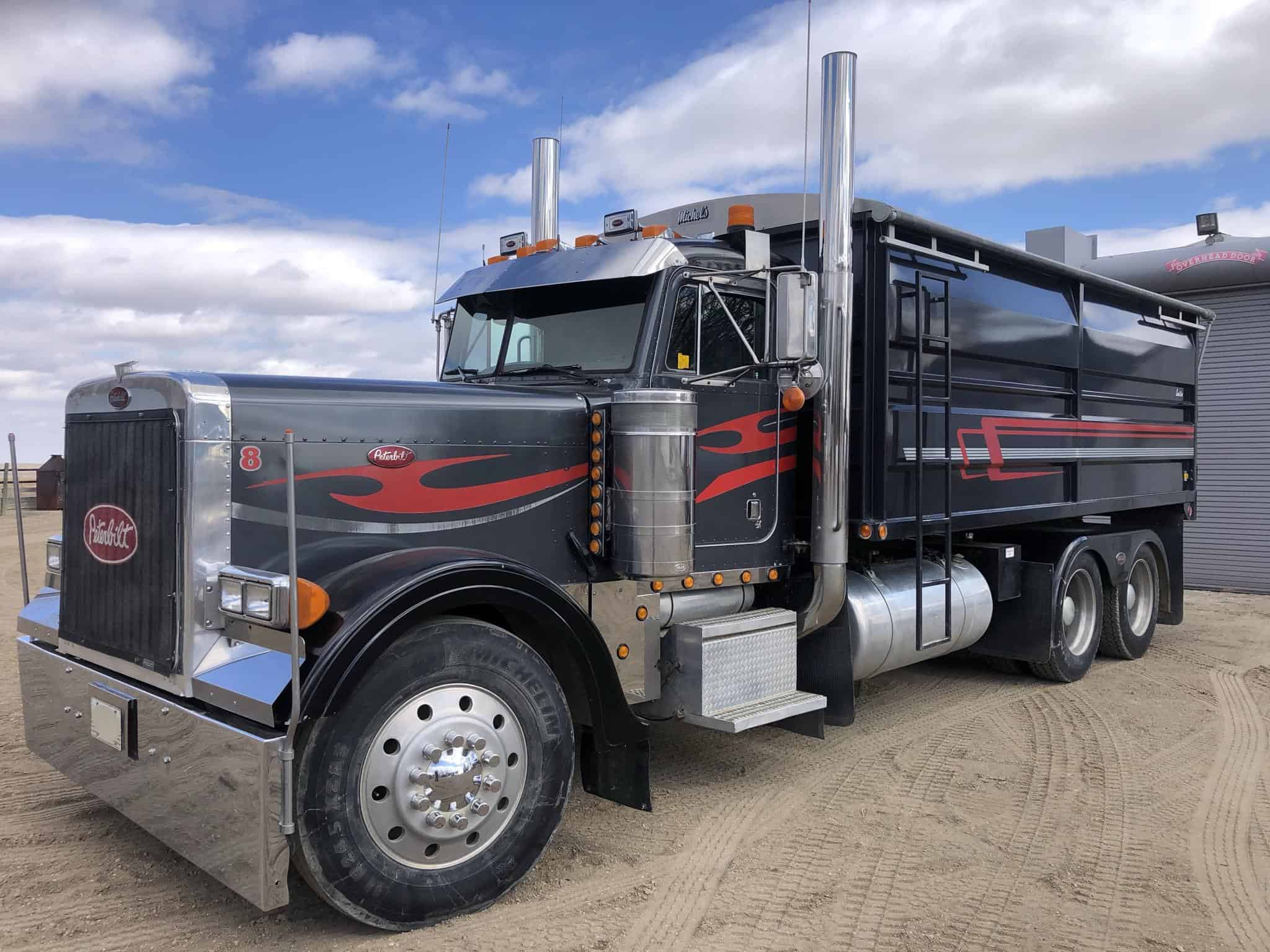 1988 Peterbilt 379 Tandem Longnose